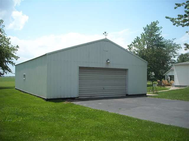 421 South S Ipava, IL 61441 - Photo 10 of 10