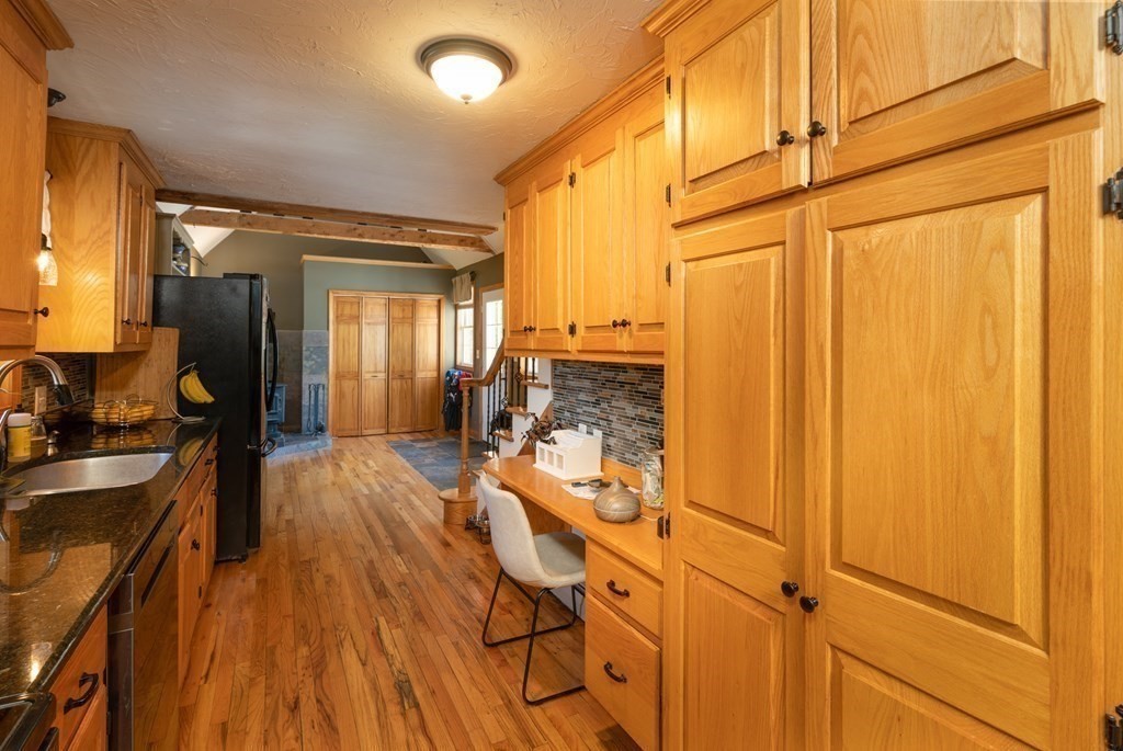 261 Hovey Road Monson, MA 01057 - Photo 21 of 40
