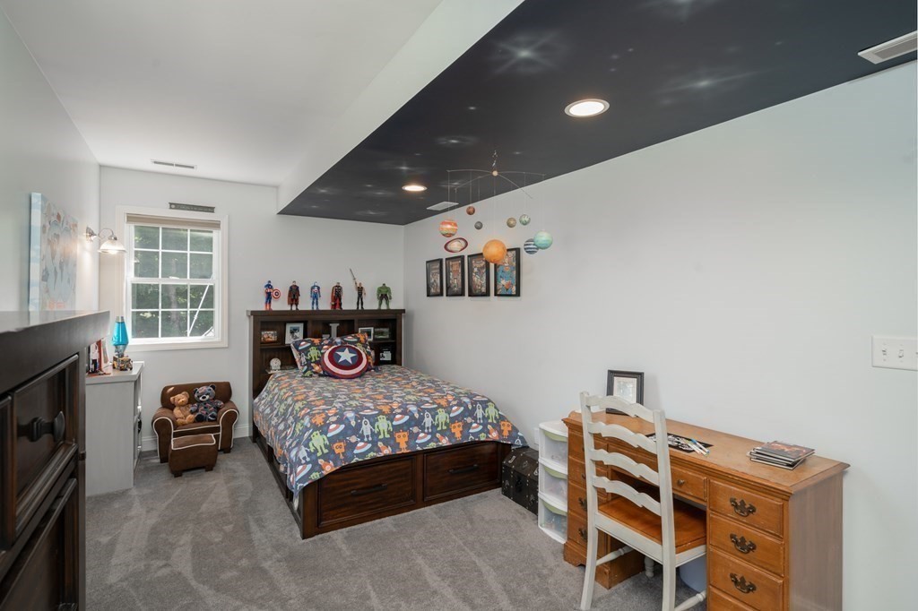 261 Hovey Road Monson, MA 01057 - Photo 8 of 40
