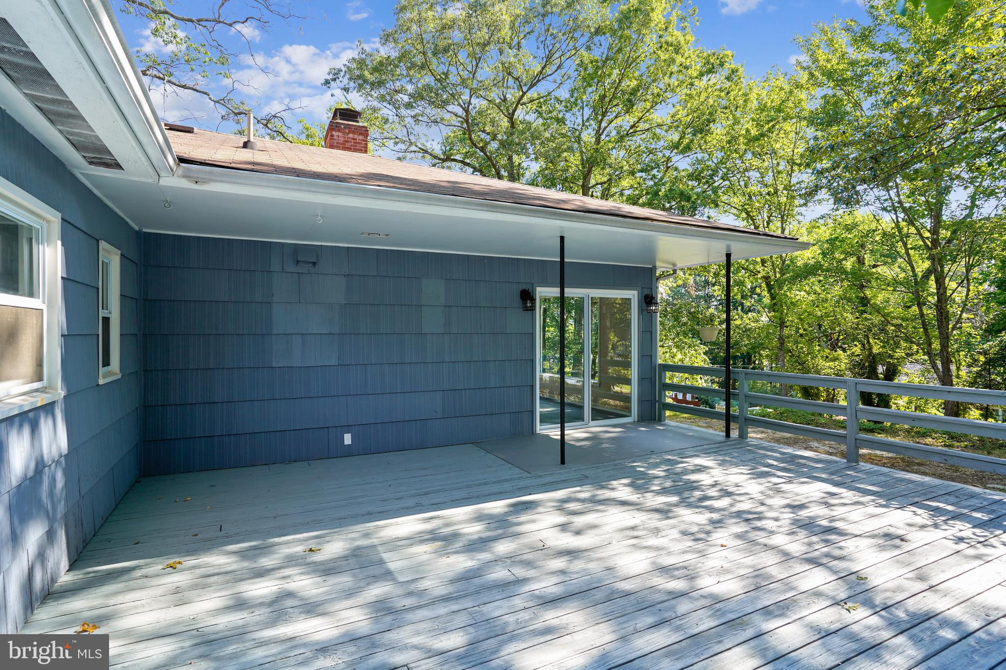 18310 Sharon Road Triangle, VA 22172 - Photo 26 of 27 Big deck