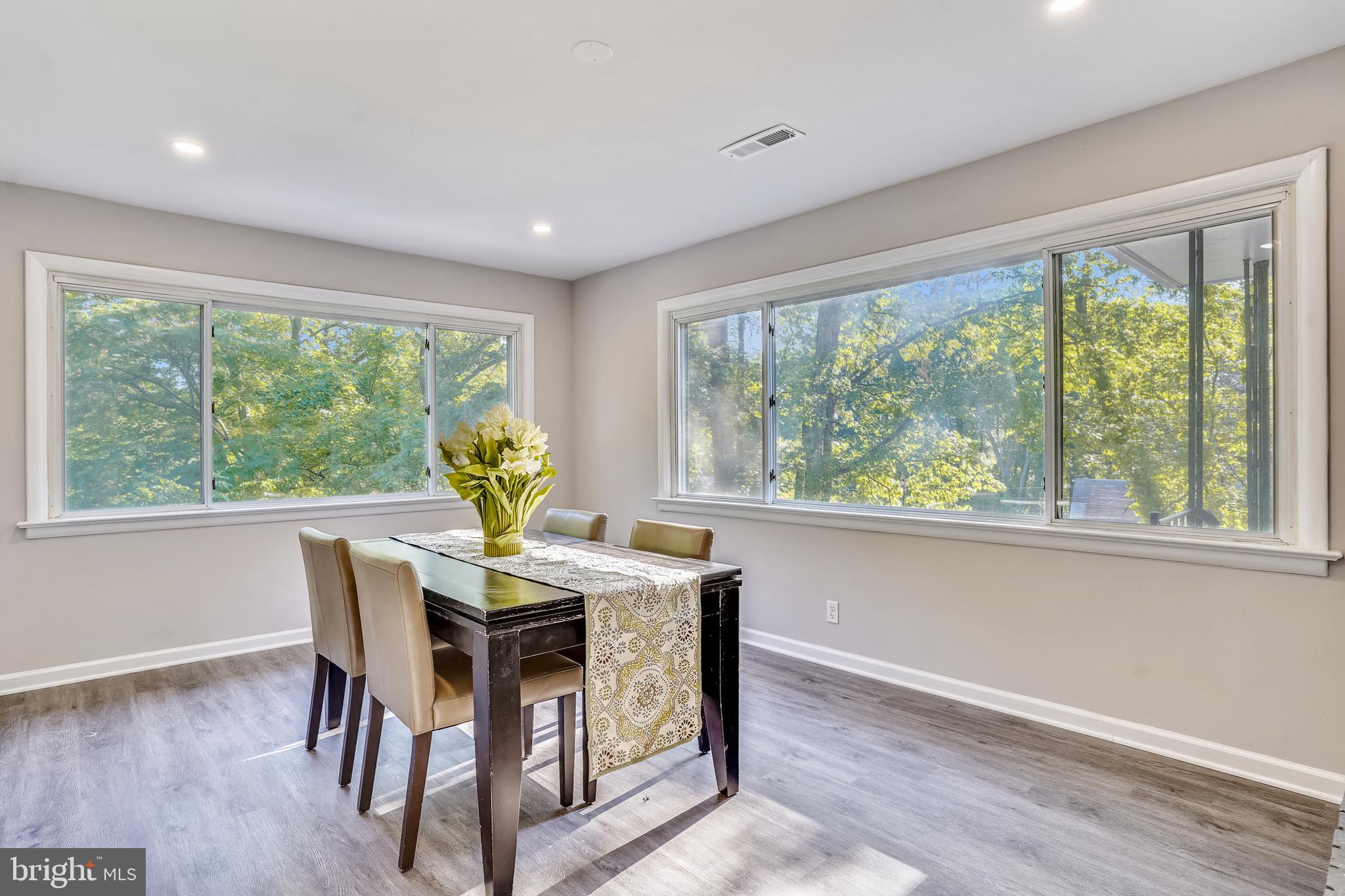 18310 Sharon Road Triangle, VA 22172 - Photo 7 of 27 dining room