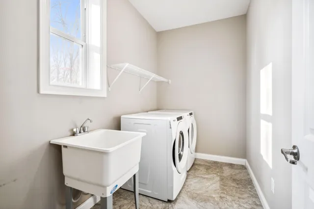 $849,900 | 5335 Fountain Lane North, Plymouth, MN 55446