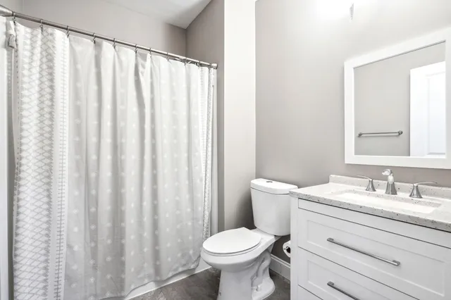 $849,900 | 5335 Fountain Lane North, Plymouth, MN 55446