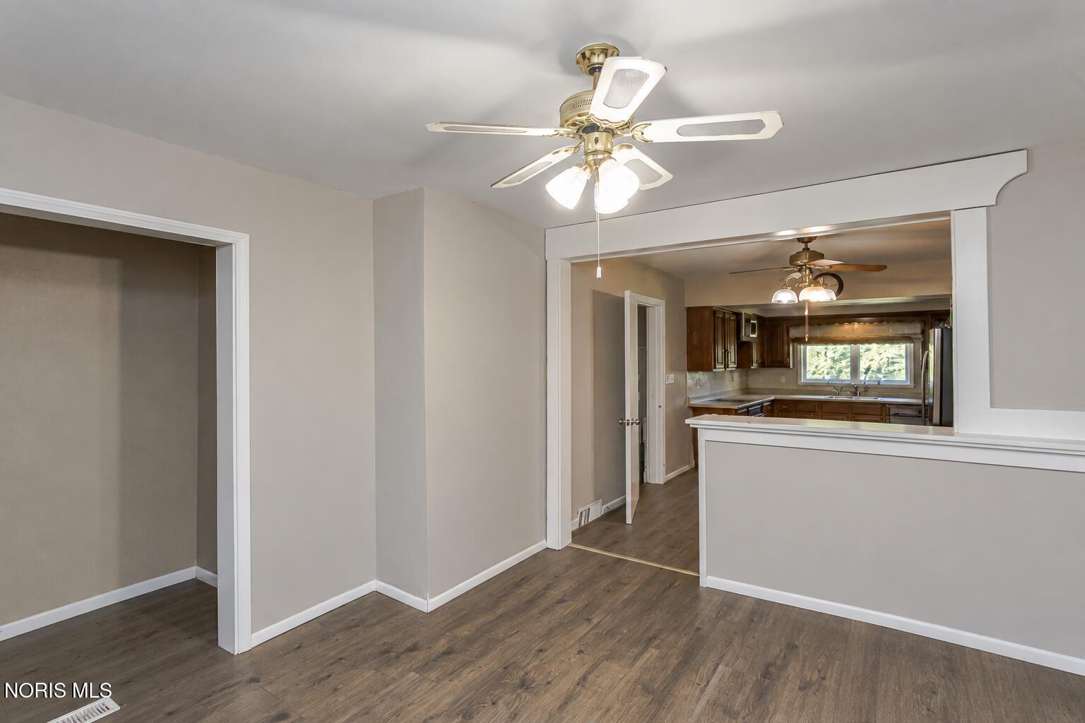 931 Harrow Road Toledo, OH 43615 - Photo 13 of 32 Gallery Image 13