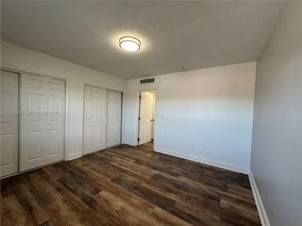 $1,525 | 2300 Madison Street, Unit 206, Hollywood, FL 33020