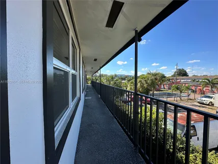 $1,525 | 2300 Madison Street, Unit 206, Hollywood, FL 33020