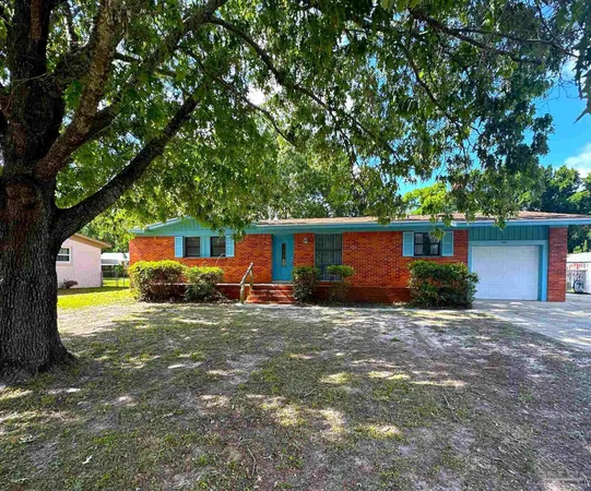 $1,675 | 3801 Forest Glen Drive, Pensacola, FL 32504