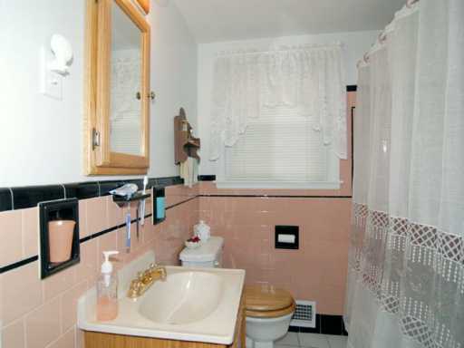 5 Enfield Road Warwick, RI 02886 - Photo 8 of 8 Other.