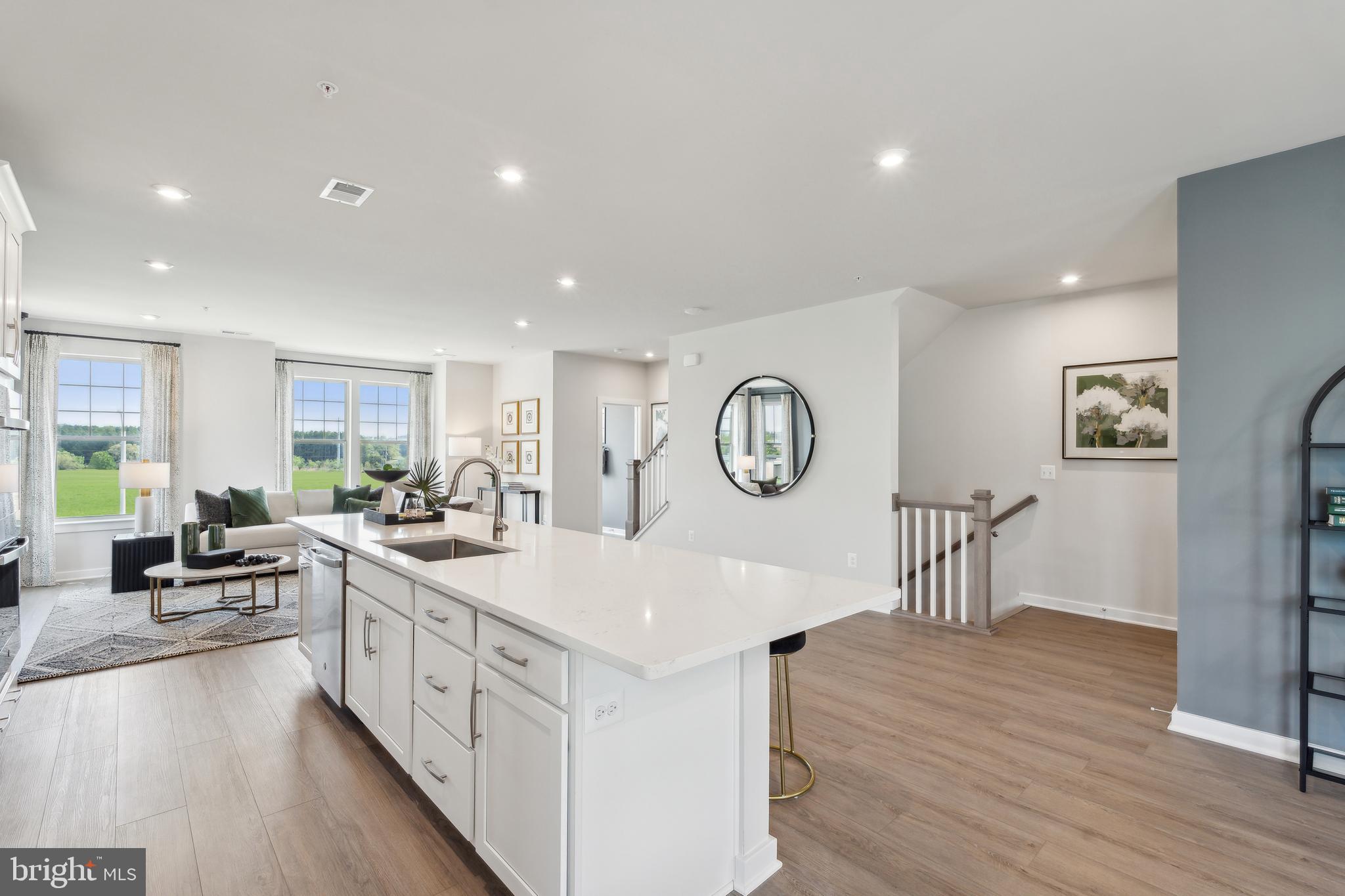 1047 Inferno Terrace Southeast Leesburg, VA 20175 - Photo 4 of 29