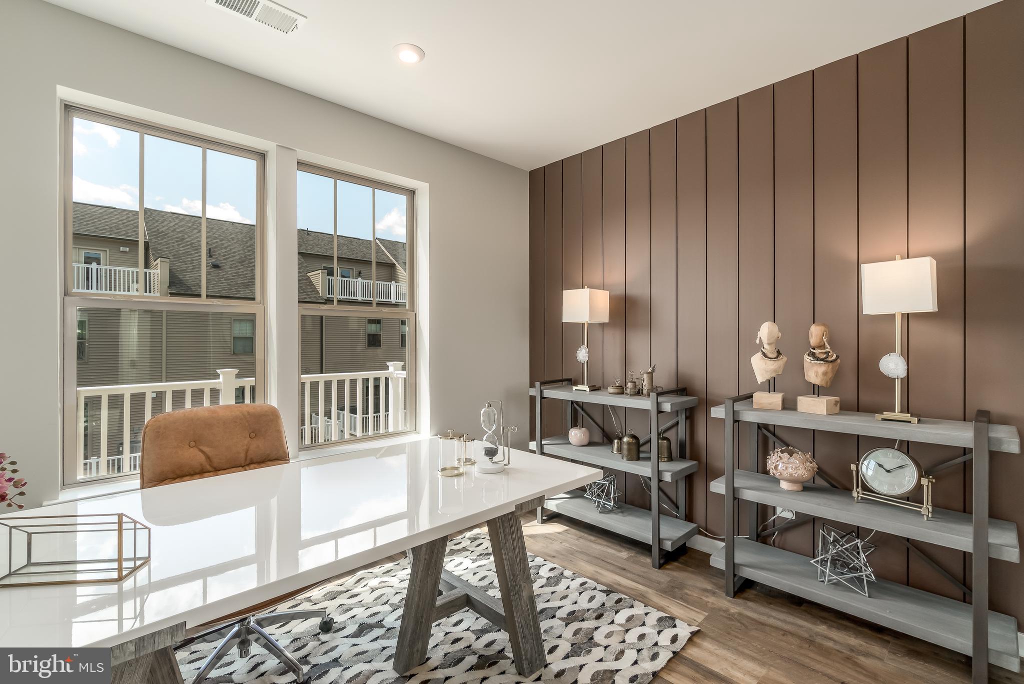 1047 Inferno Terrace Southeast Leesburg, VA 20175 - Photo 7 of 39