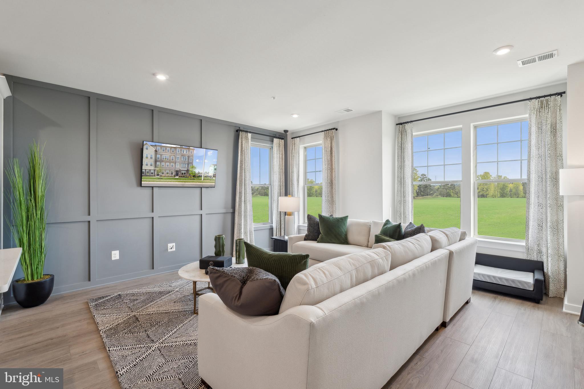 1047 Inferno Terrace Southeast Leesburg, VA 20175 - Photo 9 of 29