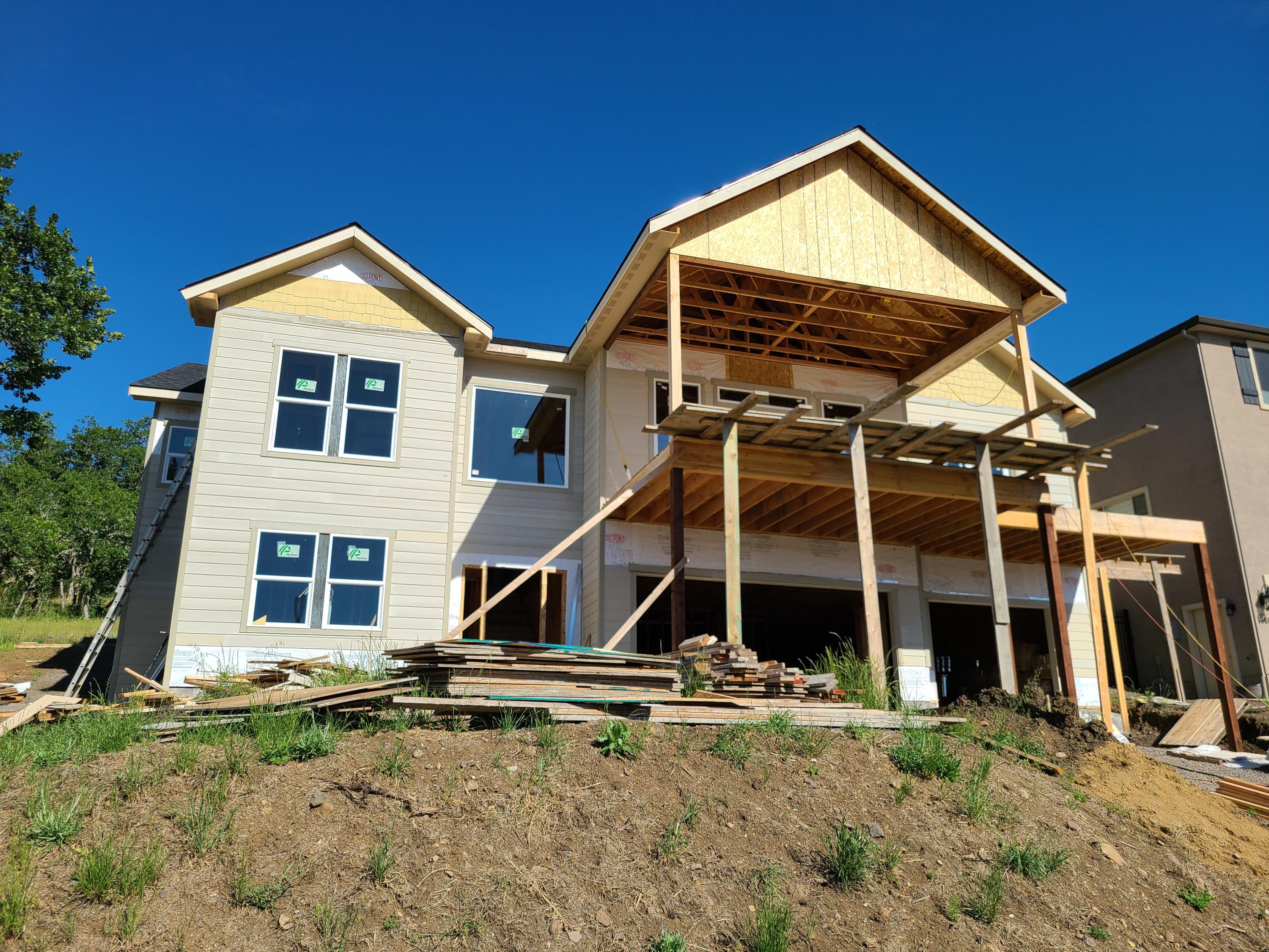 1366 Poppy Ridge Drive Eagle Point, OR 97524 - Photo 18 of 22 20200602_170947