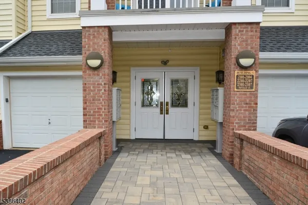 $319,000 | 2103 Neville Court, Unit 2103, Somerset, NJ 08873