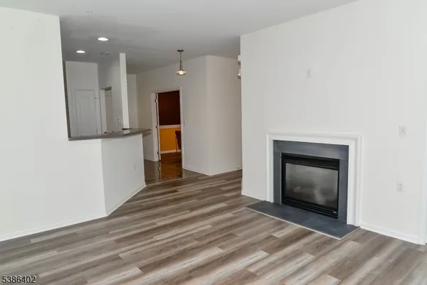 $319,000 | 2103 Neville Court, Unit 2103, Somerset, NJ 08873