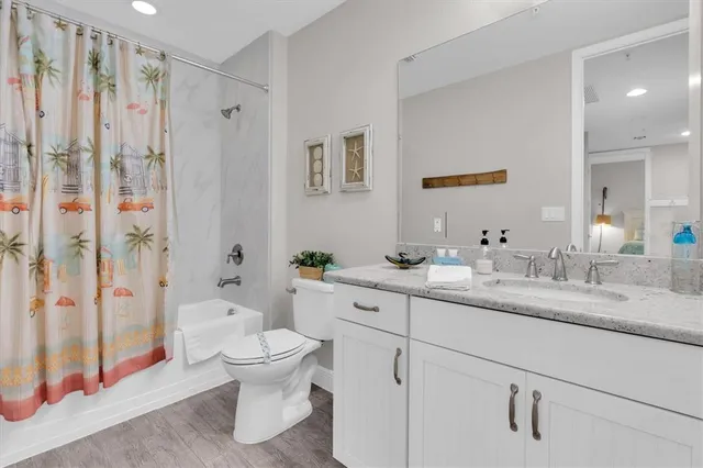 $750,000 | 383 Aruba Circle, Unit 102, Bradenton, FL 34209