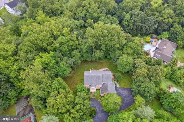 $4,500 | 4427 Brookside Drive, Alexandria, VA 22312