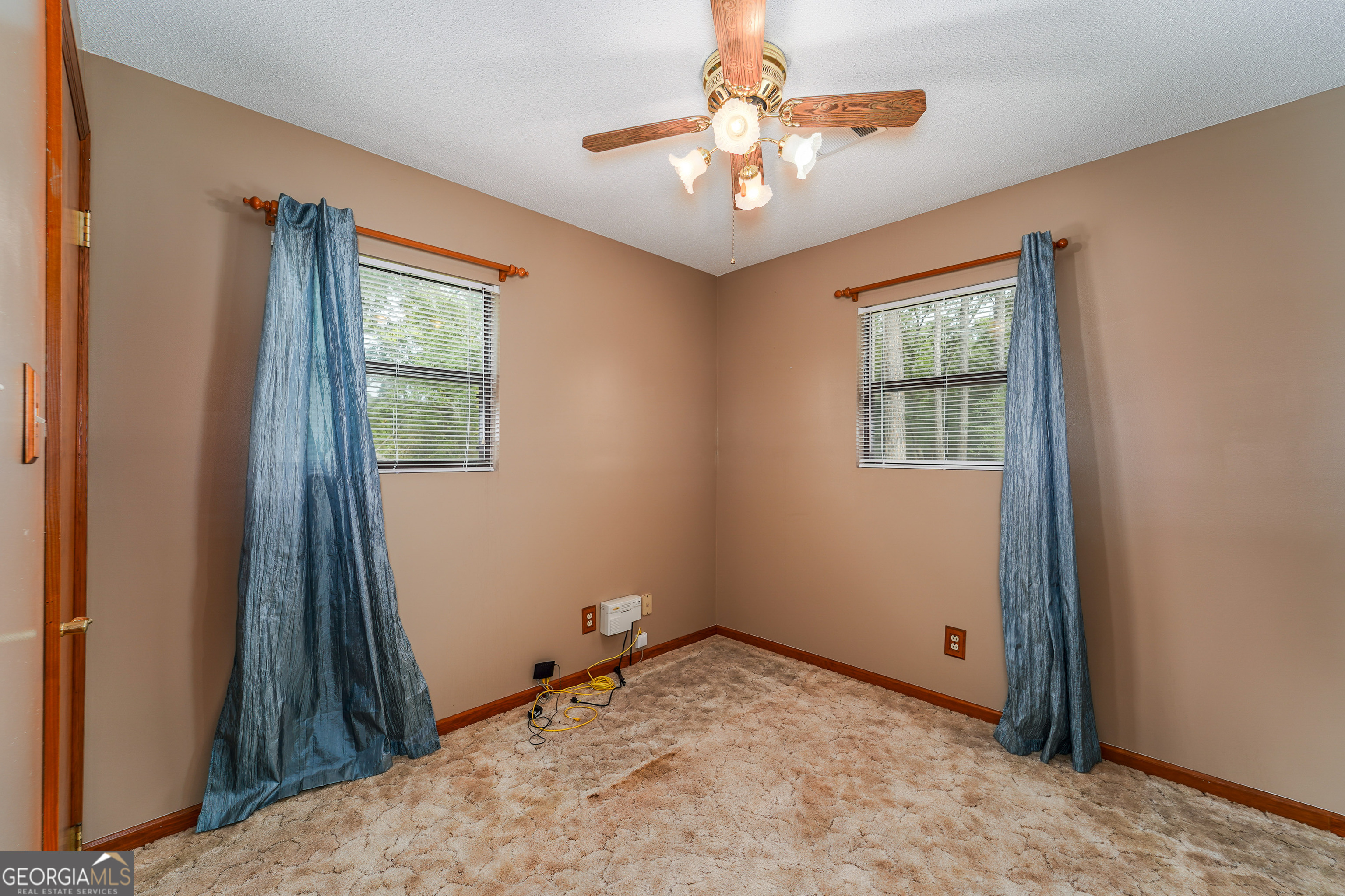 603 Cumberland Road Hortense, GA 31543 - Photo 22 of 26 a view of a livingroom with a window