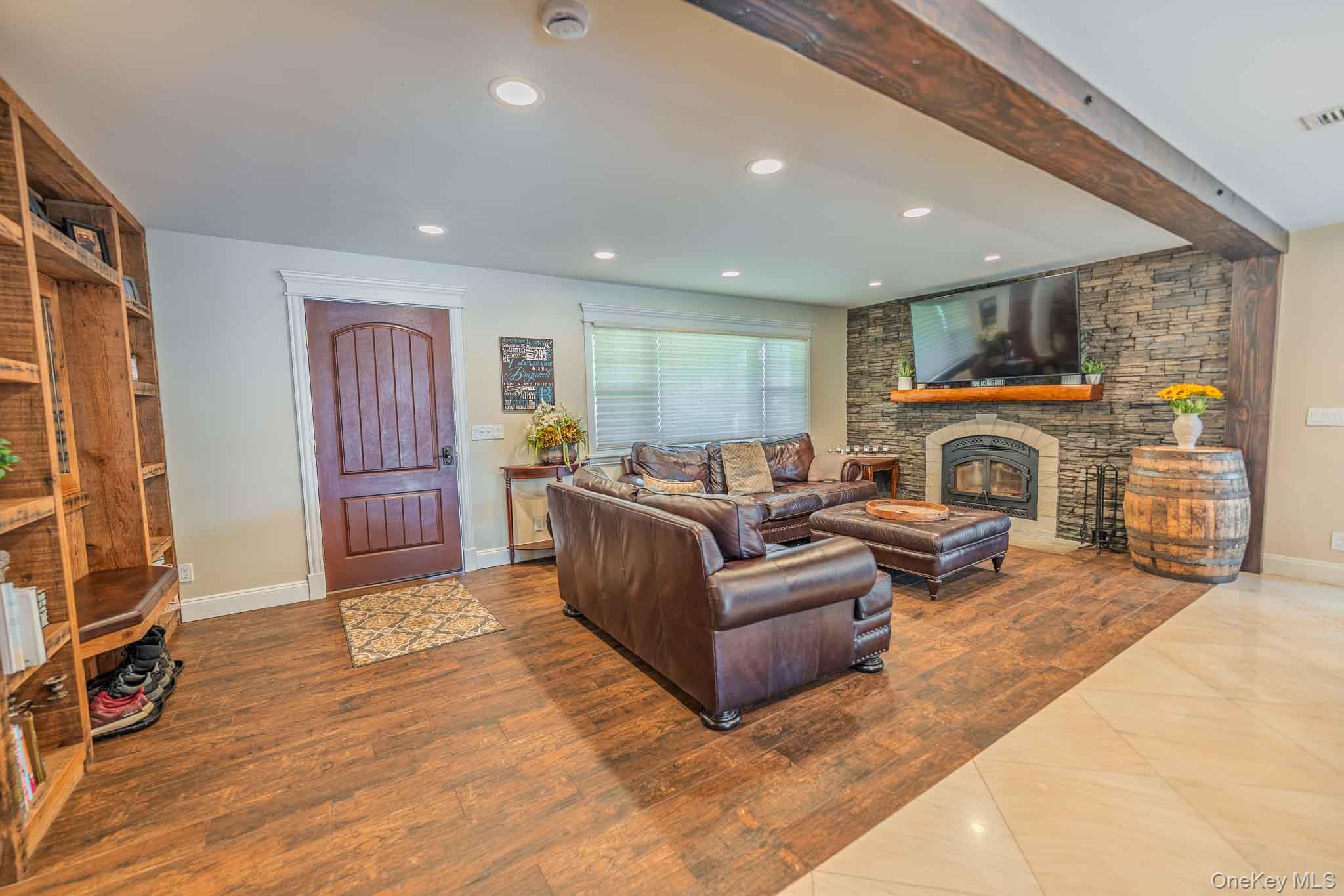 8 Feather Lane Commack, NY 11725 - Photo 6 of 50
