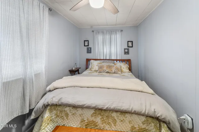 $165,000 | 255 Stone Mill Road Southwest, Abingdon, VA 24210