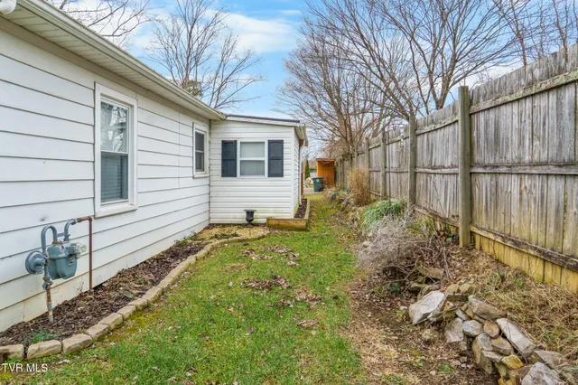 $165,000 | 255 Stone Mill Road Southwest, Abingdon, VA 24210