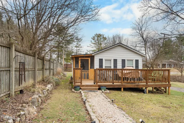 $165,000 | 255 Stone Mill Road Southwest, Abingdon, VA 24210