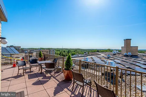 $259,900 | 4740 Connecticut Avenue Northwest, Unit 404, Washington, DC 20008