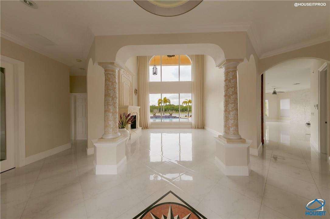 4524 Southwest 195th Way Miramar, FL 33029 - Photo 14 of 36 a view of an entryway