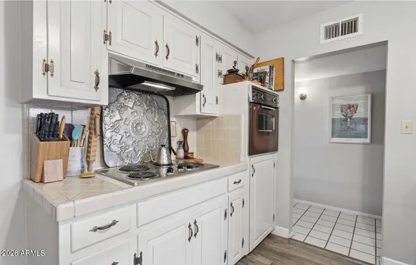 $324,999 | 1030 East Bethany Home Road, Unit 6, Phoenix, AZ 85014