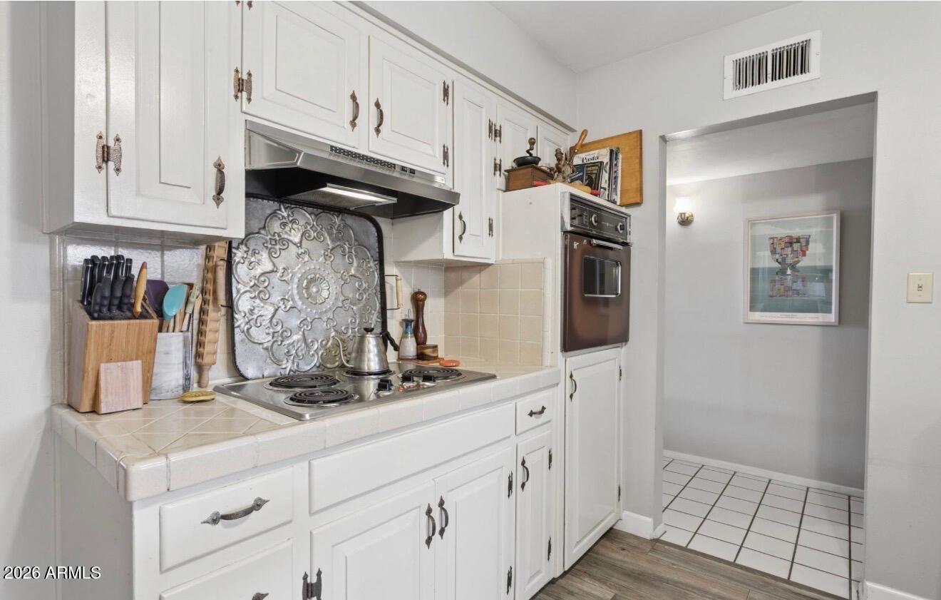 1030 East Bethany Home Road, Unit 6 Phoenix, AZ 85014 - Photo 4 of 15 Kitchen