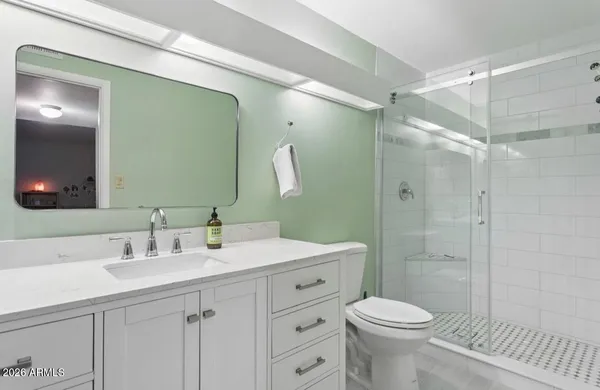 $324,999 | 1030 East Bethany Home Road, Unit 6, Phoenix, AZ 85014