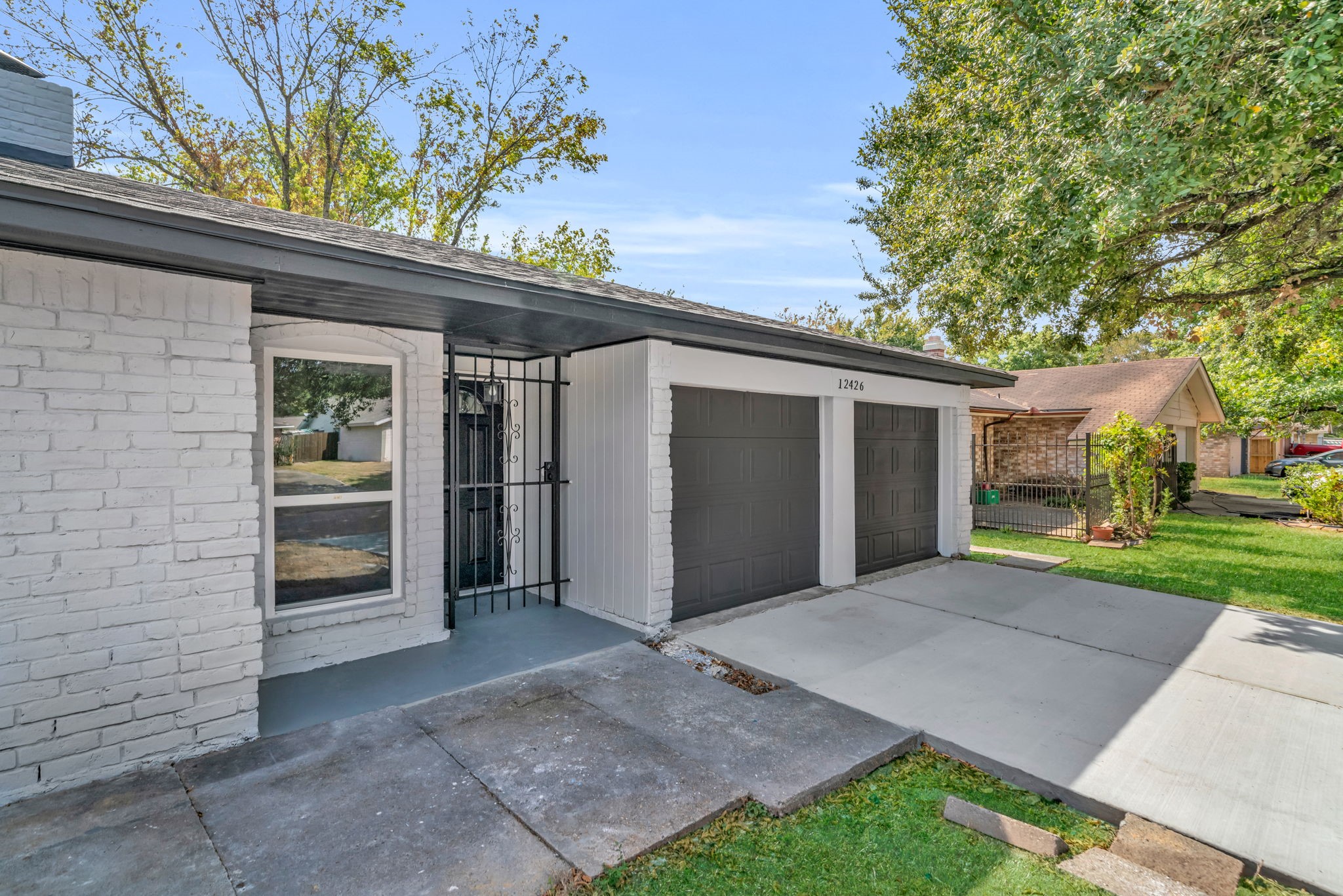 12426 Enchanted Path Drive Houston, TX 77044 - Photo 4 of 28 a view of a house with a backyard