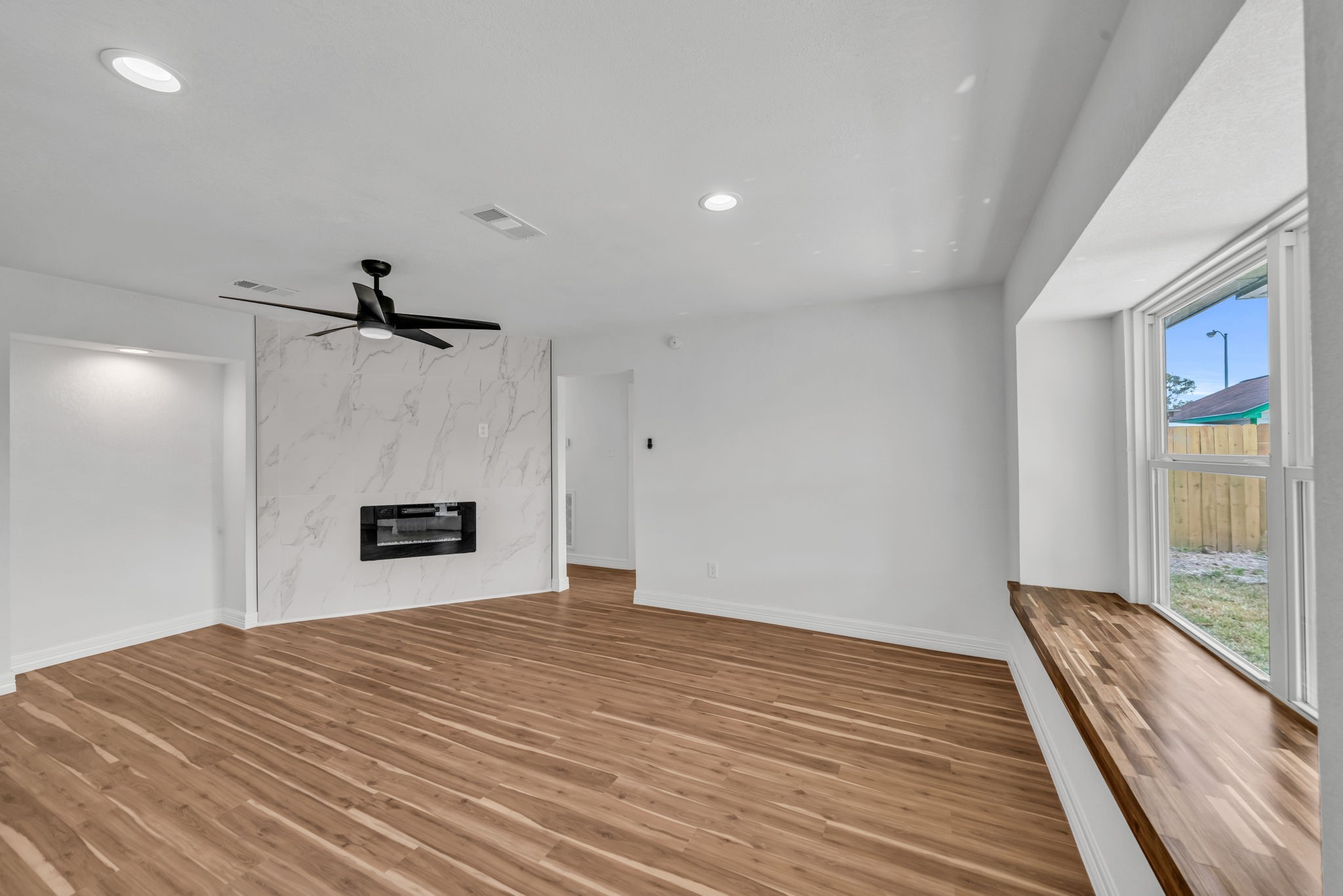 12426 Enchanted Path Drive Houston, TX 77044 - Photo 8 of 28 a bedroom with a bed and a window