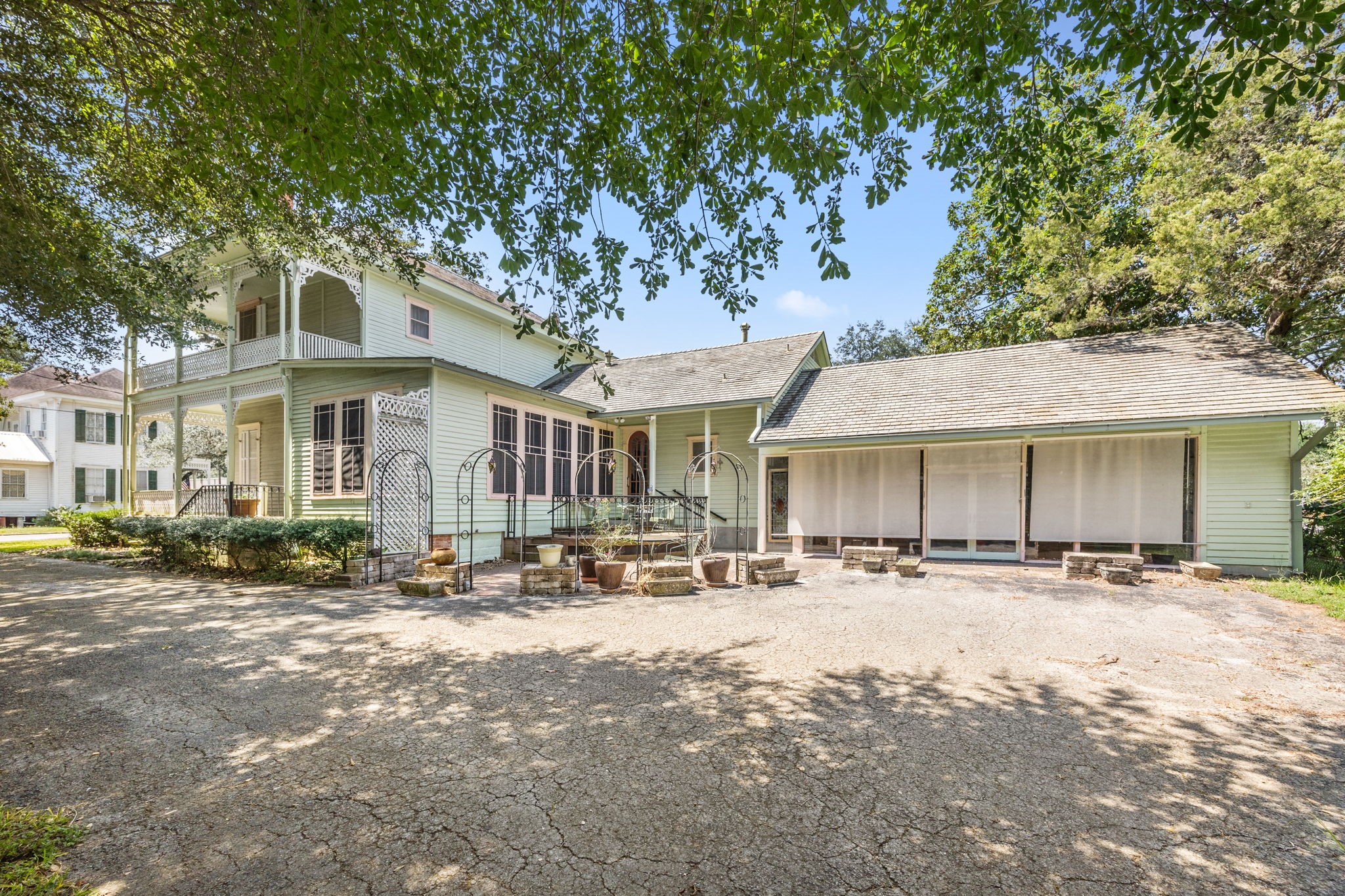 236 Preston Street Columbus, TX 78934 - Photo 40 of 50 a front view of a house with a yard