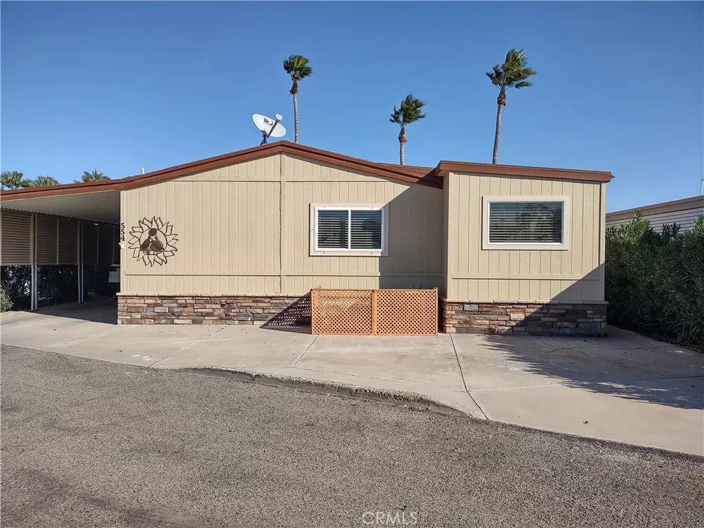 554 Beach Needles Ca Needles, CA 92363 - Photo 27 of 31 Rear of Home