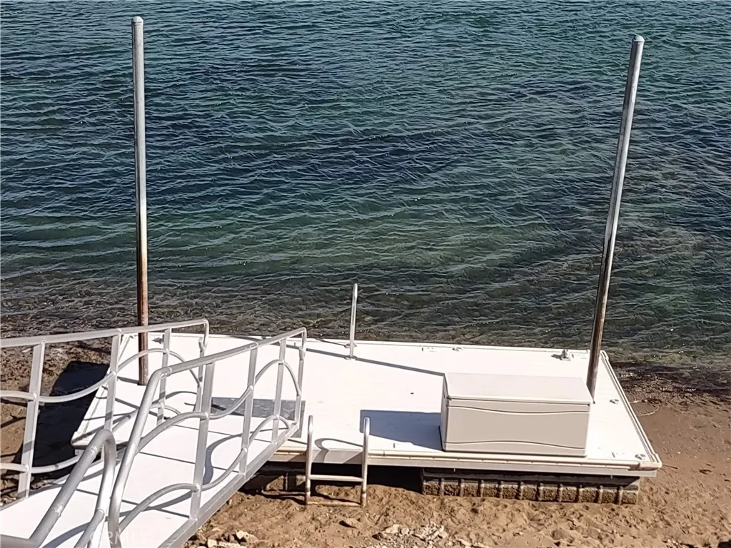554 Beach Needles Ca Needles, CA 92363 - Photo 29 of 31 a view of small pool