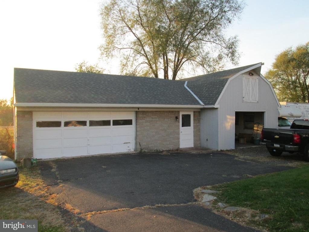 1161 Reading Road Narvon, PA 17555 - Photo 3 of 18