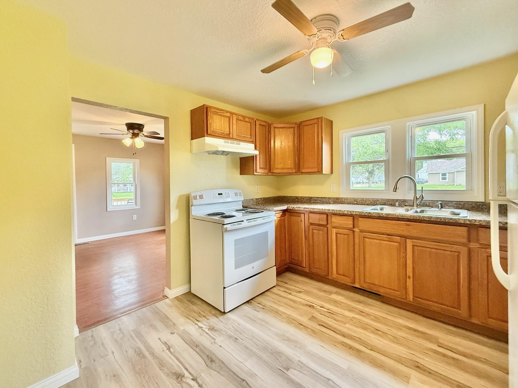 2002 South Harrison Beloit, WI 53511 - Photo 7 of 17