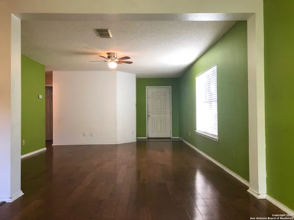 $1,400 | 10718 Vollmer Lane, San Antonio, TX 78254