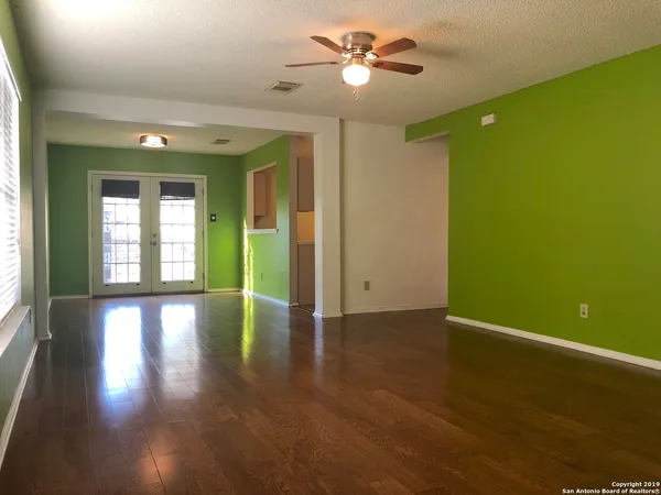 $1,400 | 10718 Vollmer Lane, San Antonio, TX 78254