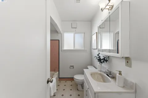 $849,000 | 4164 Seven Hills Road, Castro Valley, CA 94546