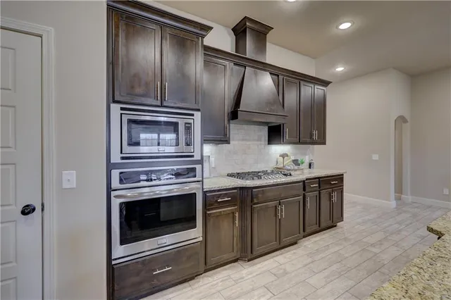 $397,900 | 501 Anita Drive, Carl Junction, MO 64834