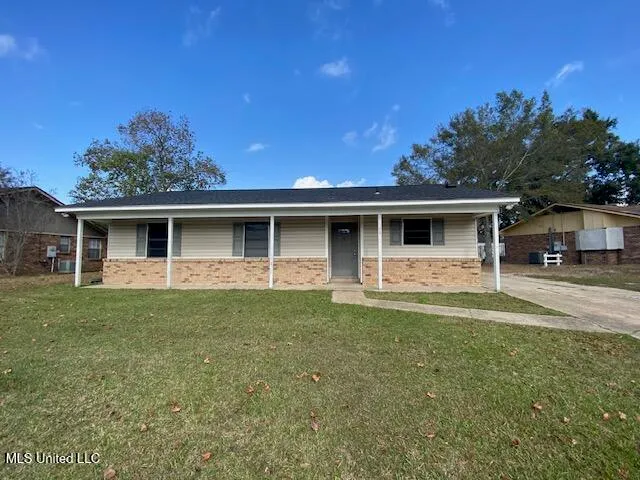 $1,600 | 161 Mary Ellen Drive, D'Iberville, MS 39540