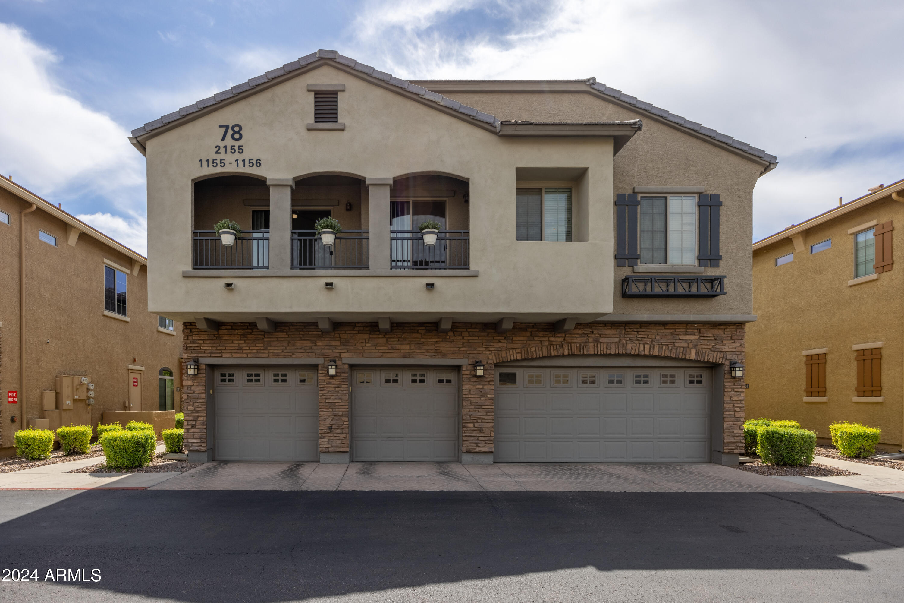 1350 South Greenfield Road, Unit 2155 Mesa, AZ 85206 - Photo 4 of 32 2T6A9397-HDR
