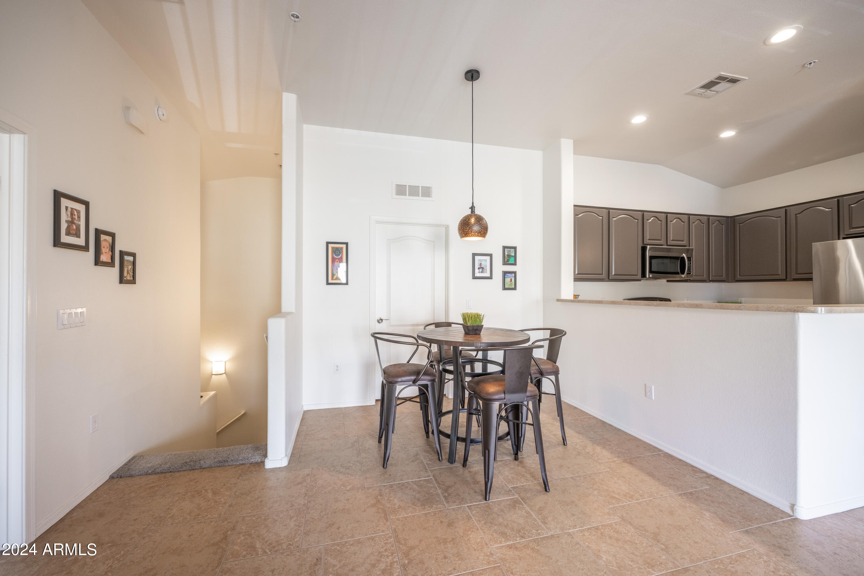 1350 South Greenfield Road, Unit 2155 Mesa, AZ 85206 - Photo 6 of 32 2T6A9475-HDR
