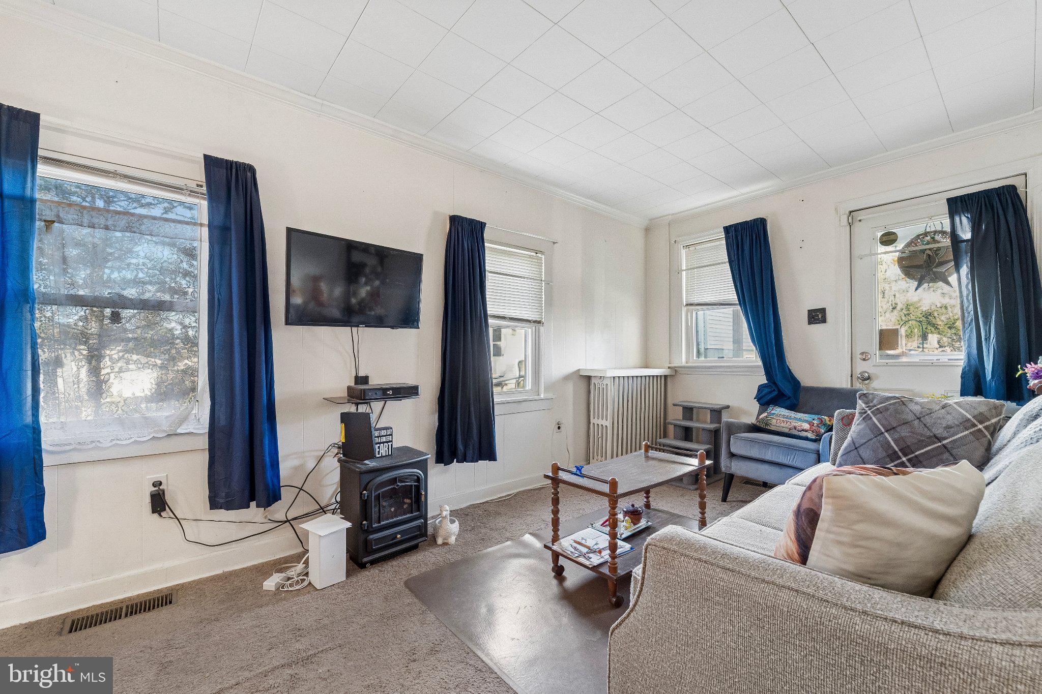 309 Dutton Mill Road Brookhaven, PA 19015 - Photo 8 of 24 Cozy living space with natural light.