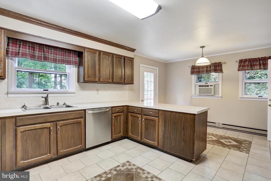 1565 Furnace Hill Road Denver, PA 17517 - Photo 11 of 25 Gallery Image 11