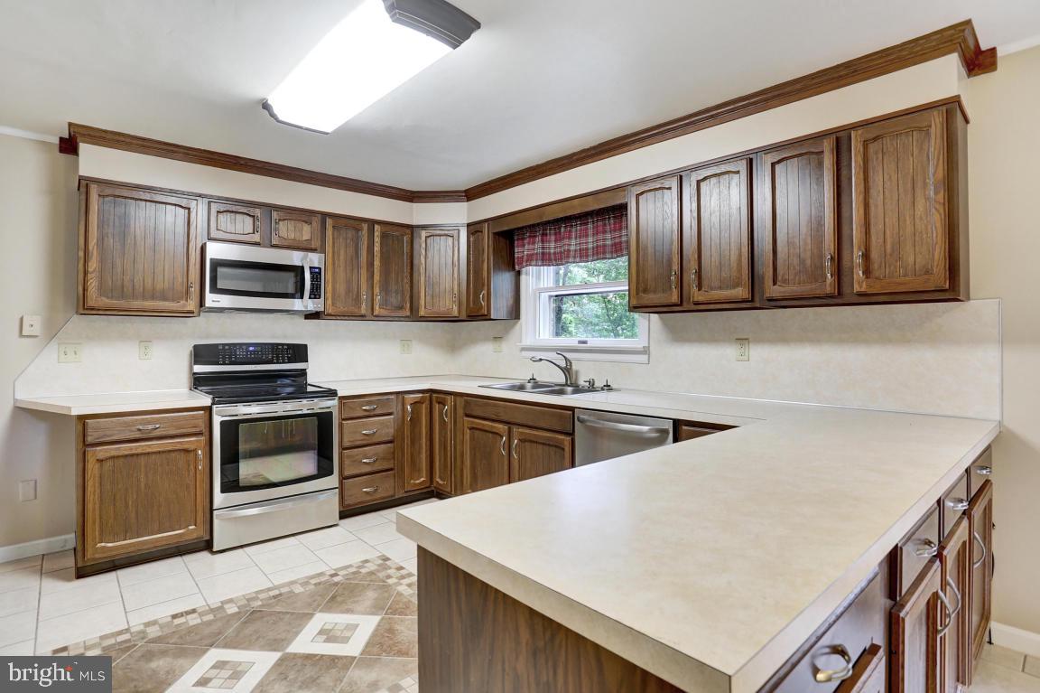 1565 Furnace Hill Road Denver, PA 17517 - Photo 10 of 25 Gallery Image 10