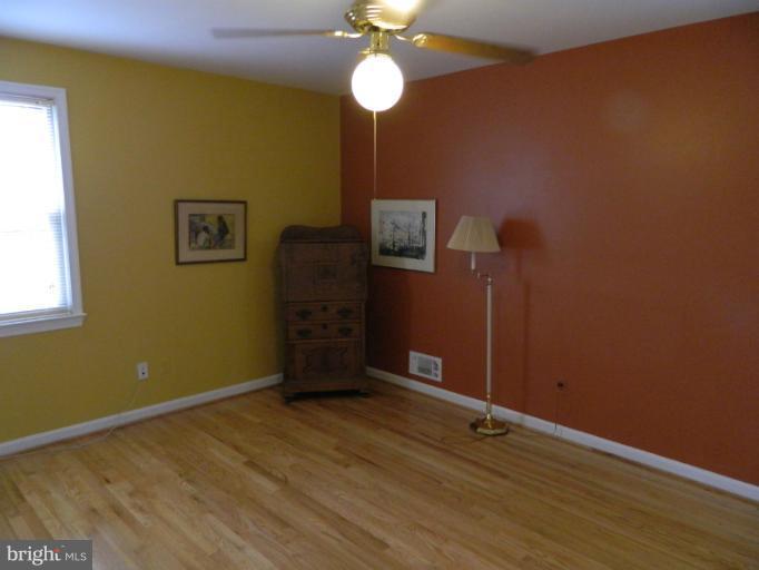 8924 Stark Road Annandale, VA 22003 - Photo 3 of 19 Bedroom (Master)