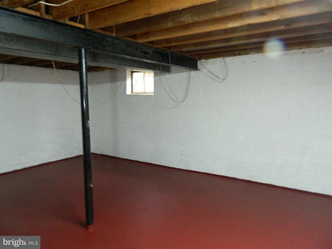 8924 Stark Road Annandale, VA 22003 - Photo 4 of 19 Basement