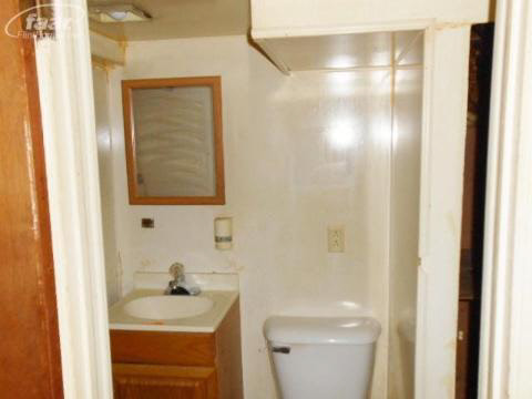 3733 Risedorph Avenue Flint, MI 48506 - Photo 12 of 21 20121282-11.JPG